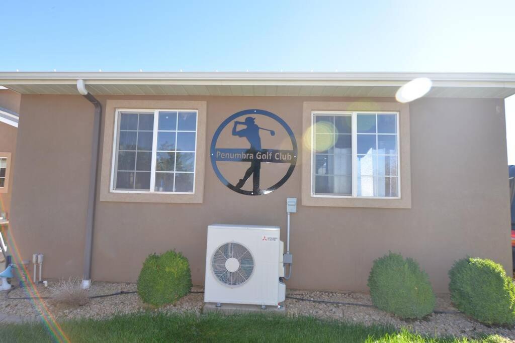 Tacit Shadow Resort Shangri-La King Suite, Gym, Coffee Bar, Hot-Tub, Free Laundry, Food Available Parowan Exteriér fotografie
